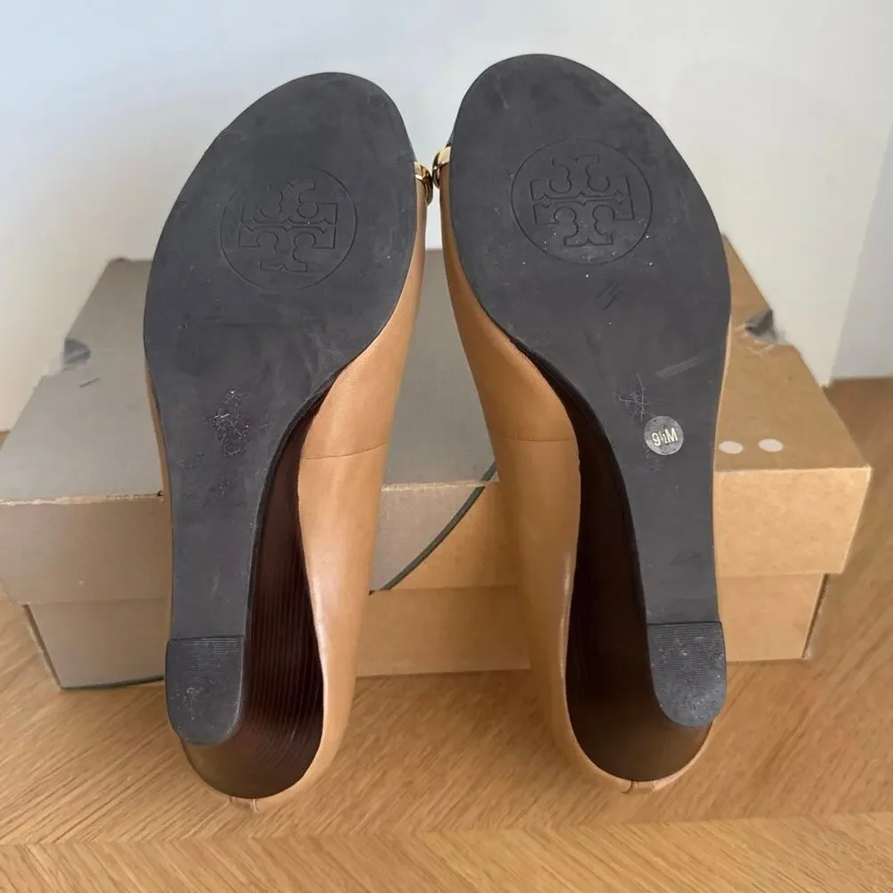 Tory Burch Pacey Tan/Patent Black Cap Toe Women Wedge Heels - SZ 9.5